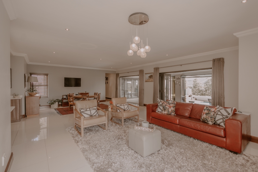 4 Bedroom Property for Sale in Zevenwacht Country Estate Western Cape